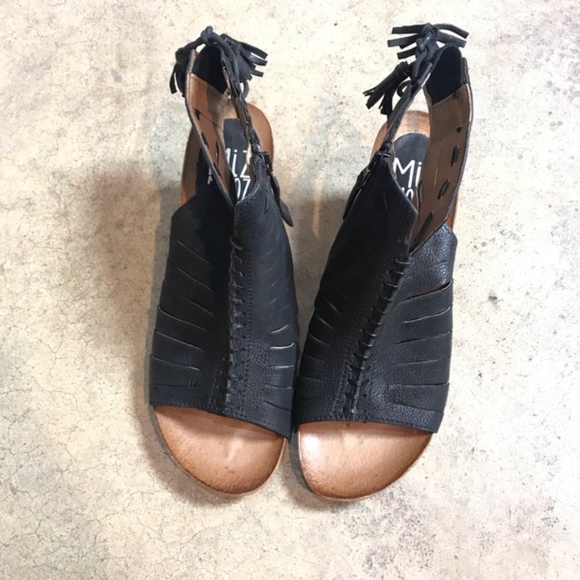 Miz Mooz New York City Maddie Heeled Sandals Black - Picture 3 of 7